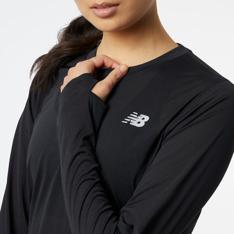 New Balance Camiseta Manga Larga Accelerate Top Negro, para Mujer