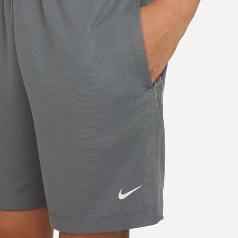 Nike Short de Entrenamiento B NK Dri-Fit Multi Gris Oscuro, para Niño